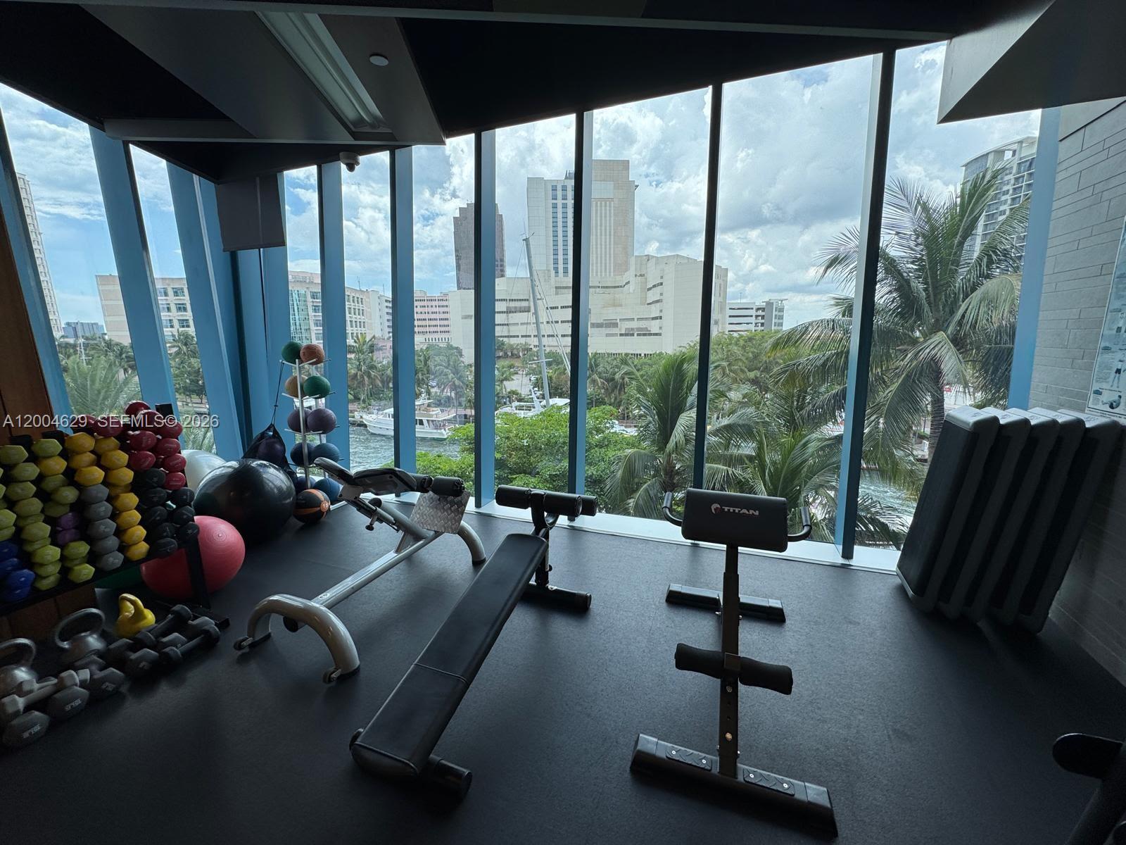 LAS OLAS RIVER HOUSE COND - Residential