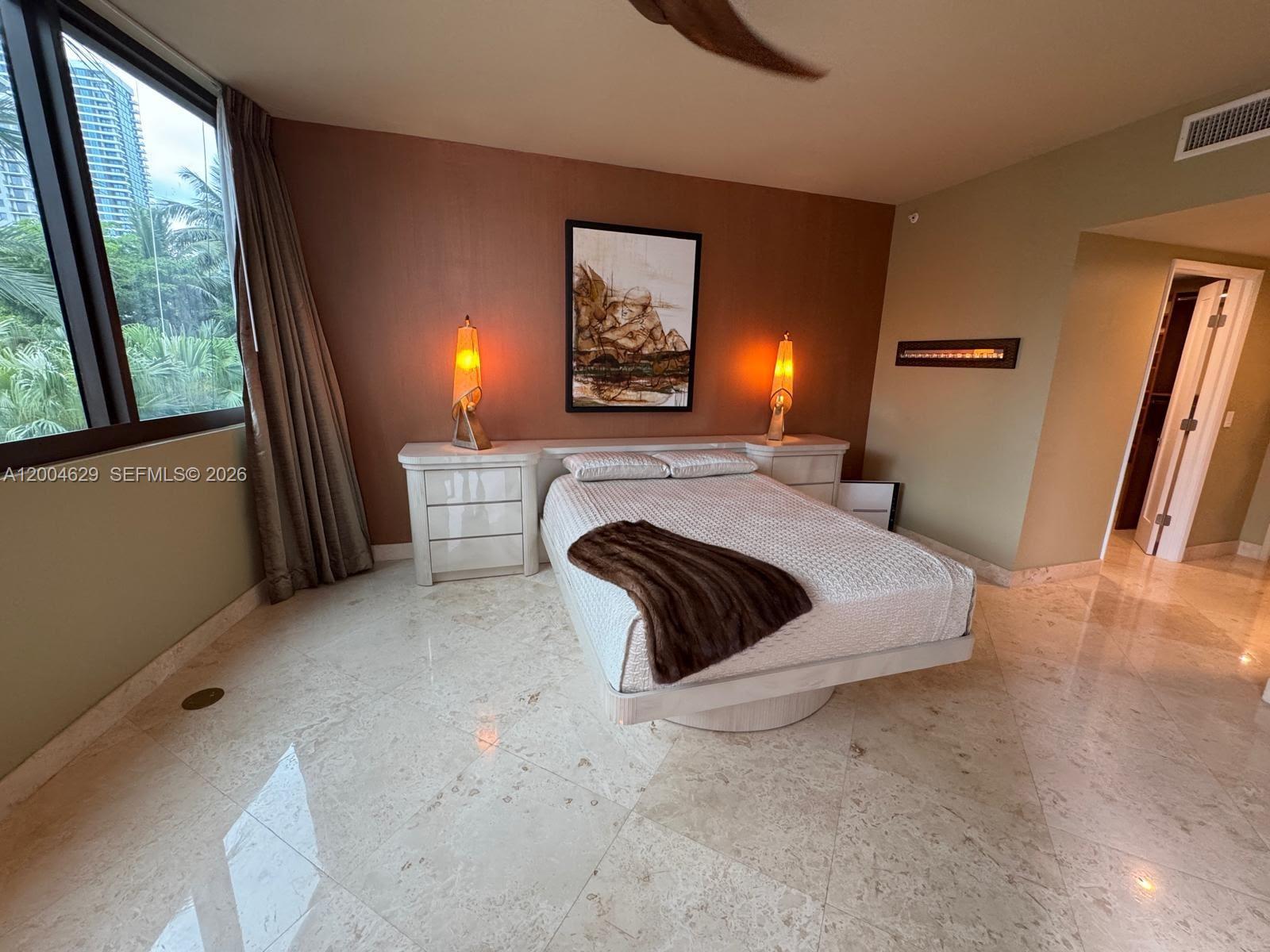 LAS OLAS RIVER HOUSE COND - Residential