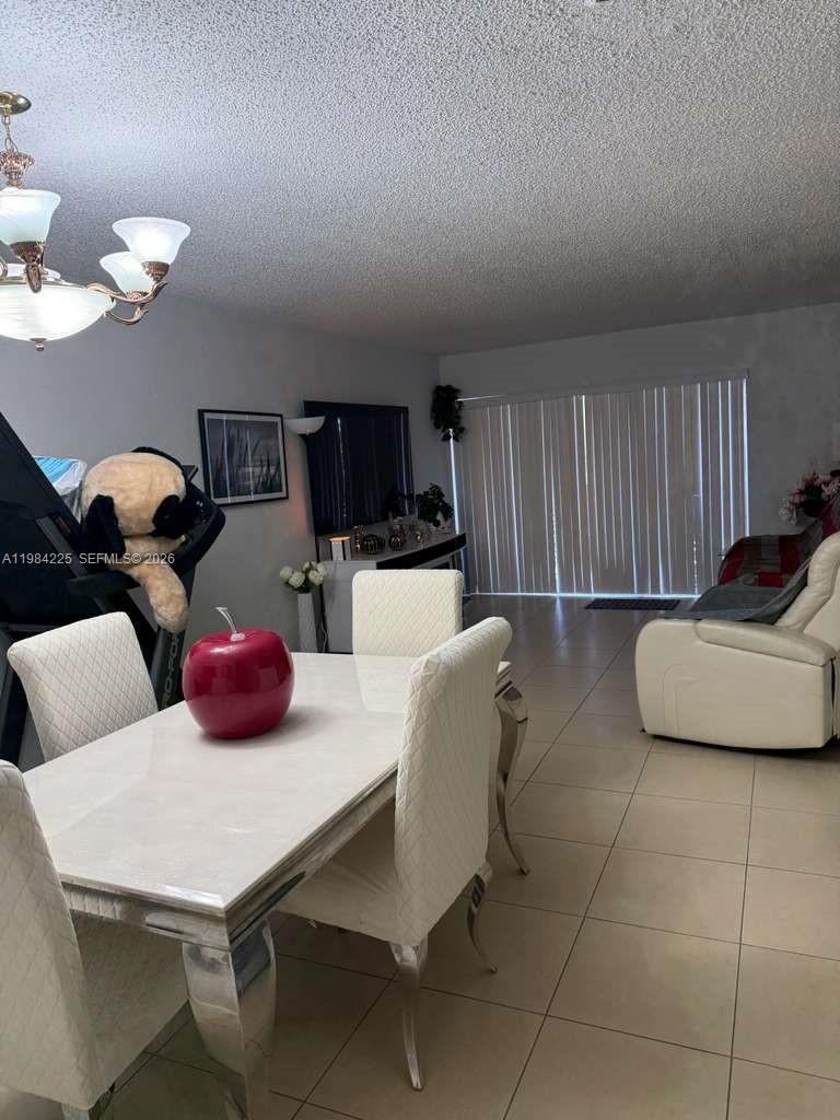 LOS ARBOLES CONDO - Residential