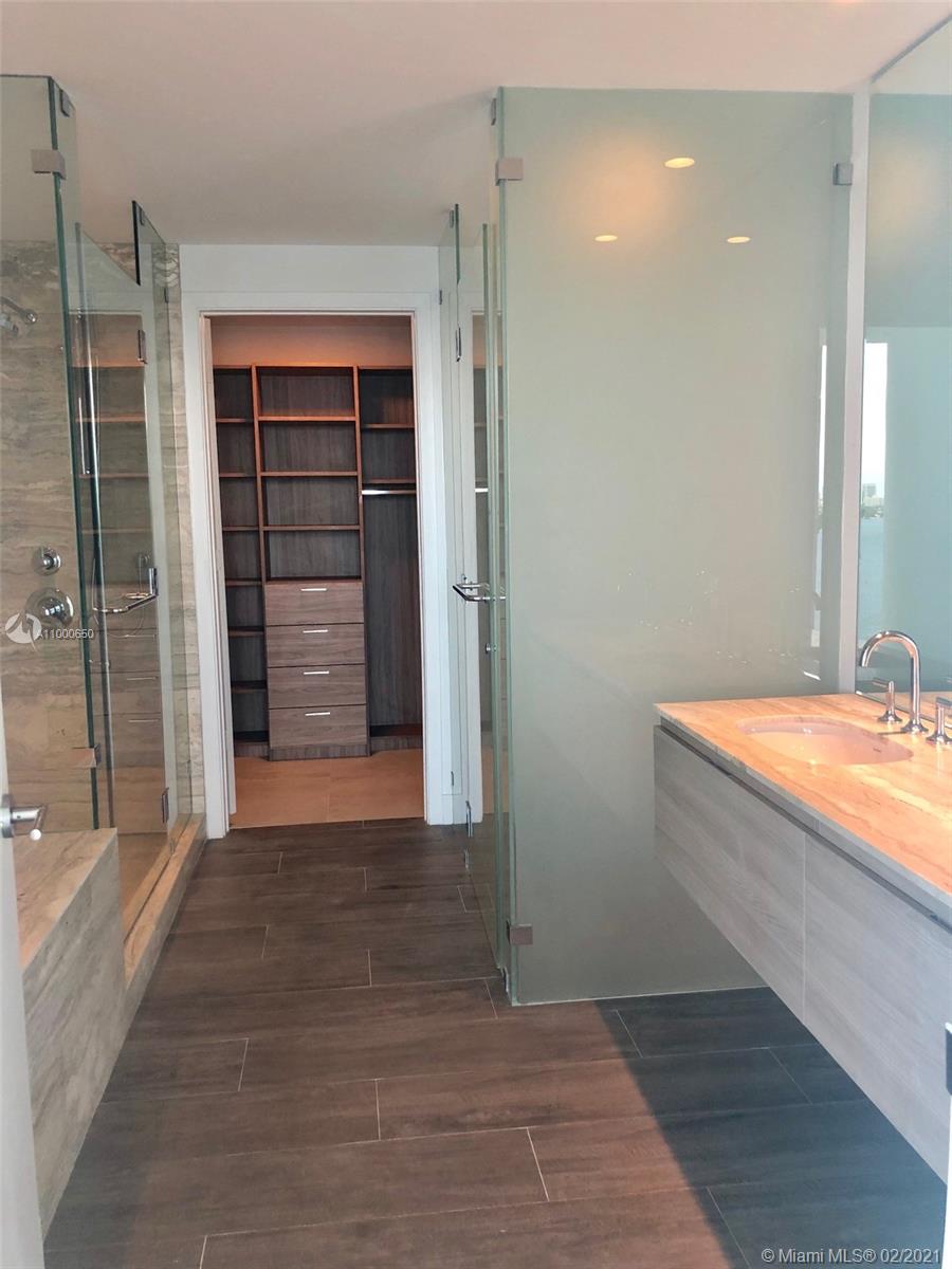BISCAYNE BEACH CONDO - Residential Lease