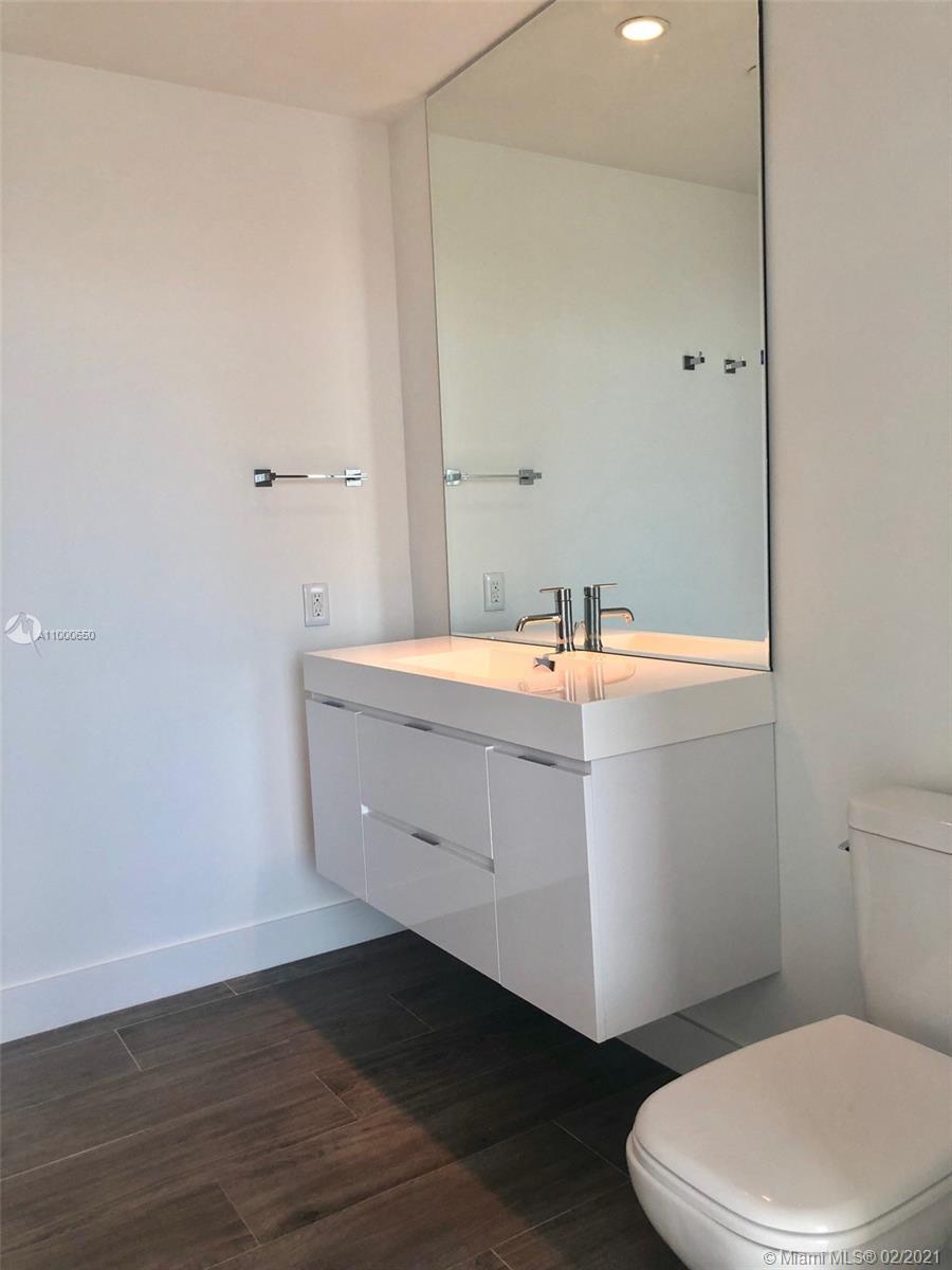 BISCAYNE BEACH CONDO - Residential Lease