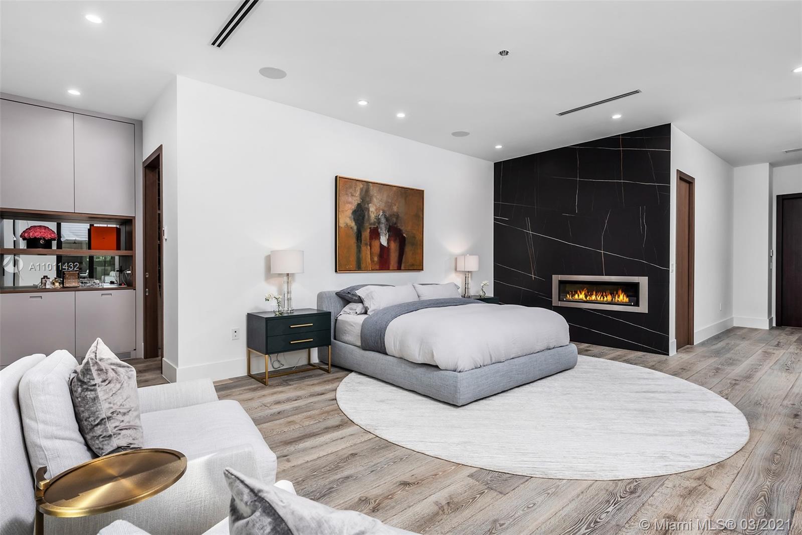 HELMS COUNTRY ESTATES RE- - Residential