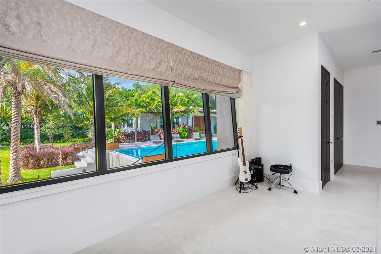 HELMS COUNTRY ESTATES RE- - Residential