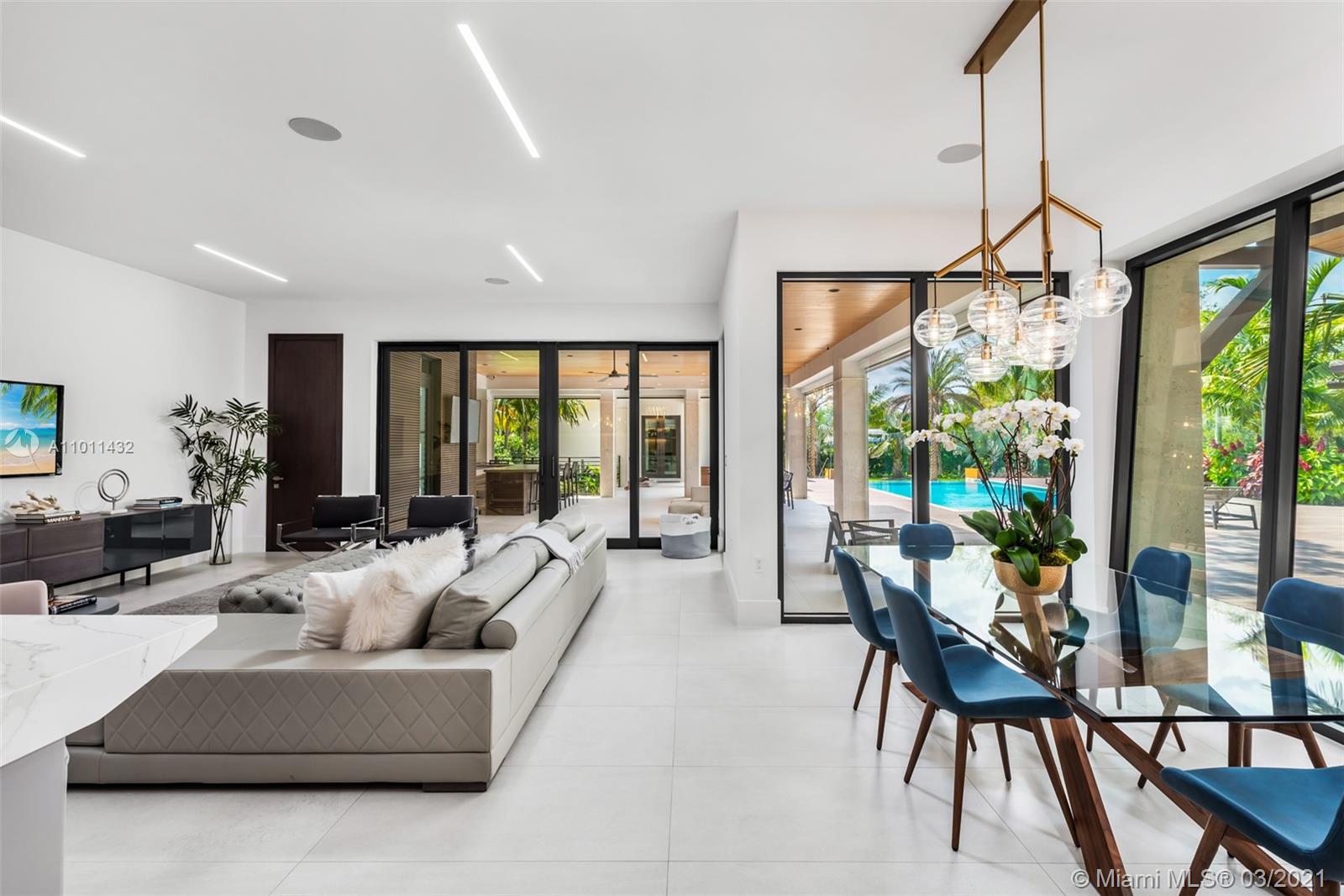 HELMS COUNTRY ESTATES RE- - Residential