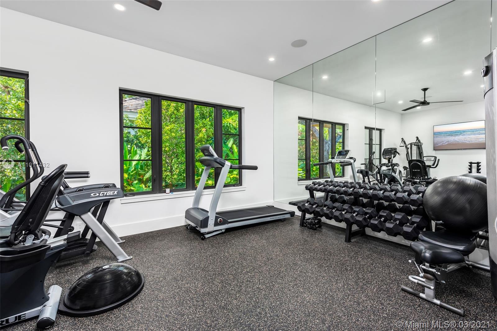 HELMS COUNTRY ESTATES RE- - Residential