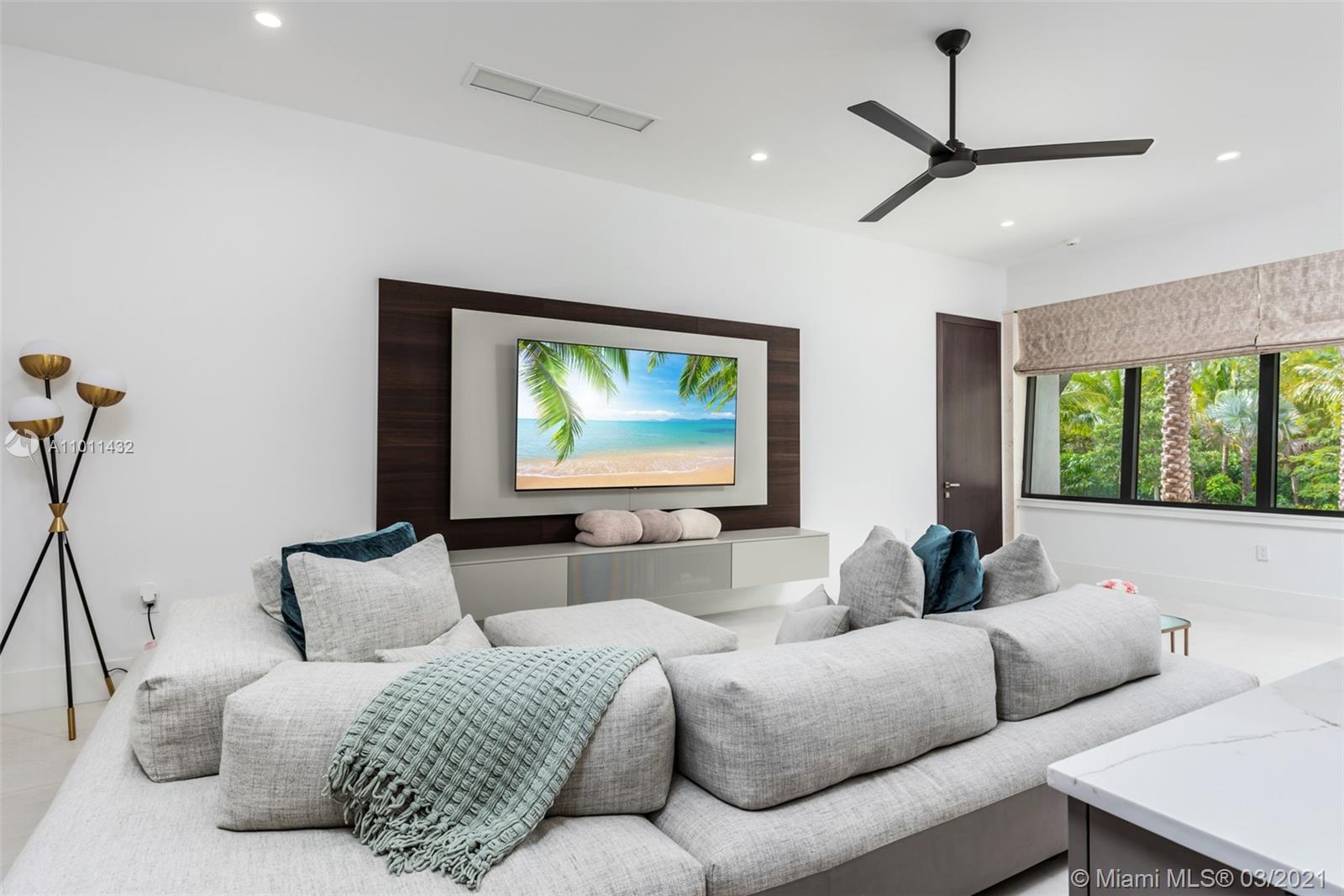 HELMS COUNTRY ESTATES RE- - Residential