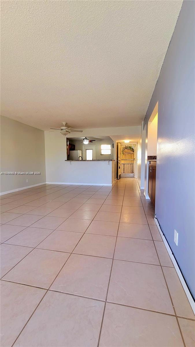 POLYNESIAN GARDENS CONDOM - Residential