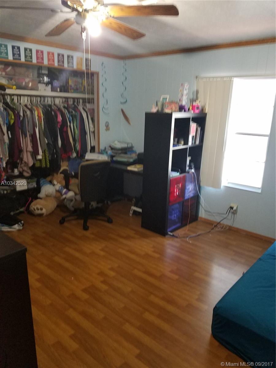 Ravenswood Estates & Mari - Residential Lease