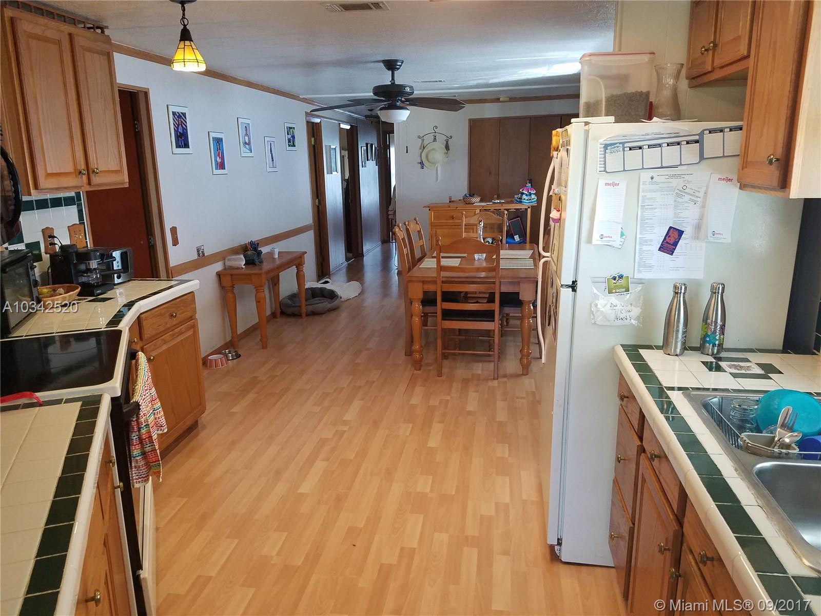 Ravenswood Estates & Mari - Residential Lease