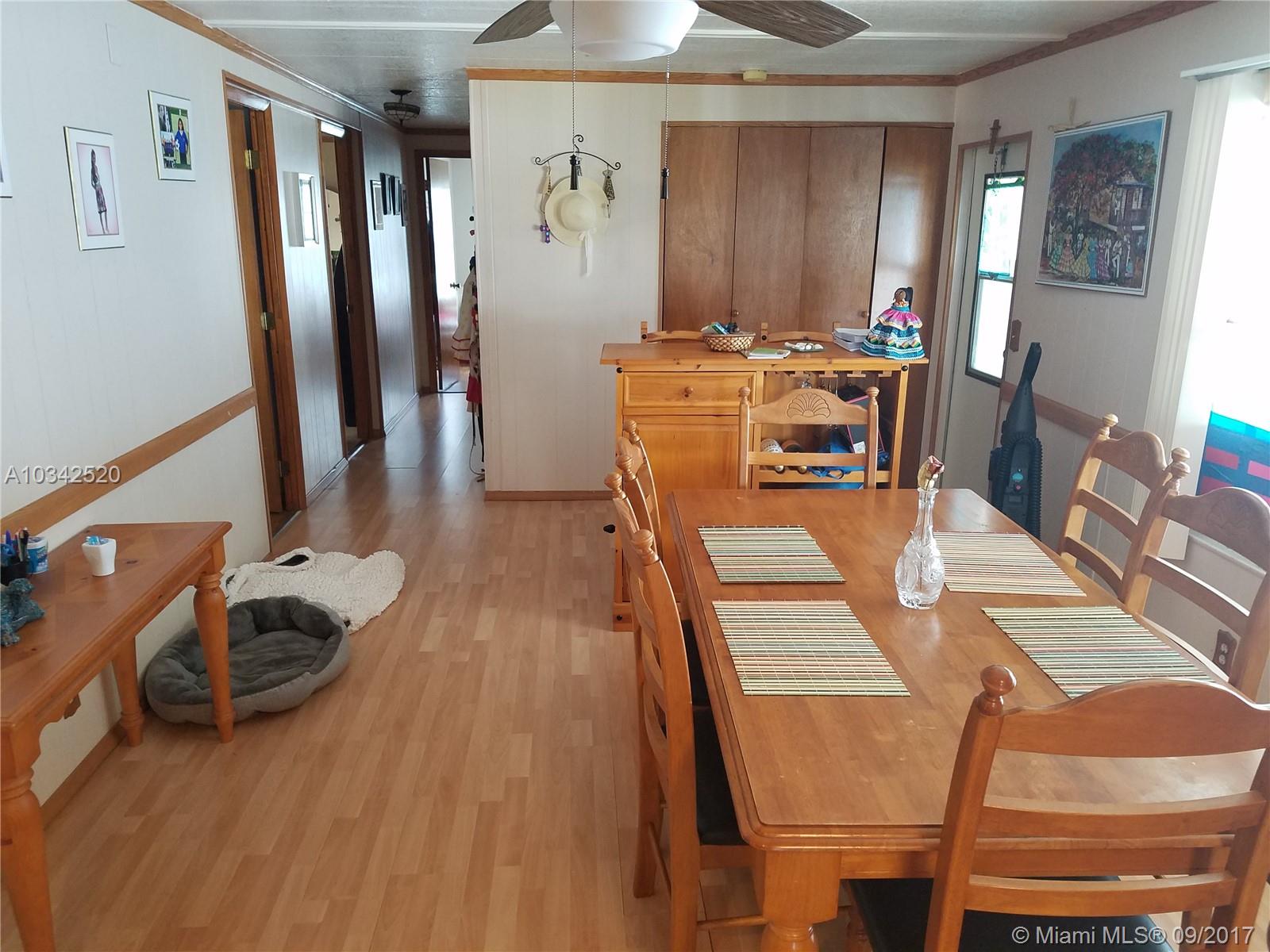 Ravenswood Estates & Mari - Residential Lease