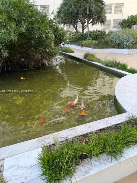 CRYSTAL HOUSE CONDO - Residential