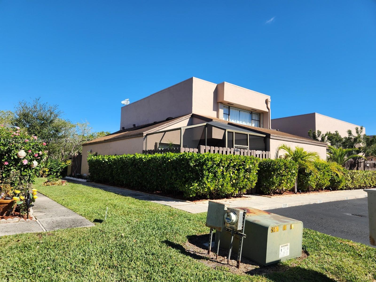 12325 NW 11th Ct 12325