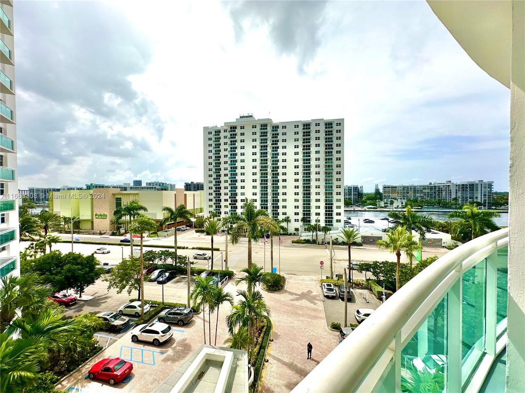 Photo of 3001 S Ocean Dr #637, Hollywood, FL 33019 (MLS # A11663308)