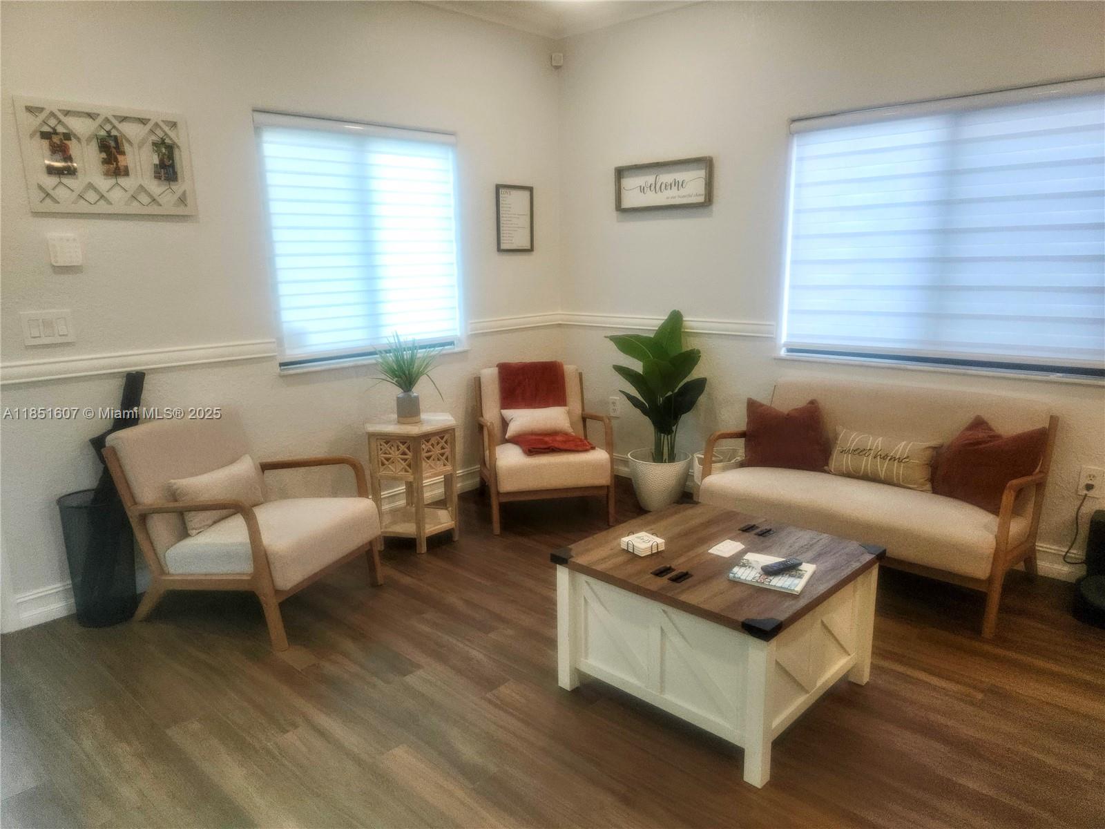 JEANNIE FOREST - Residential