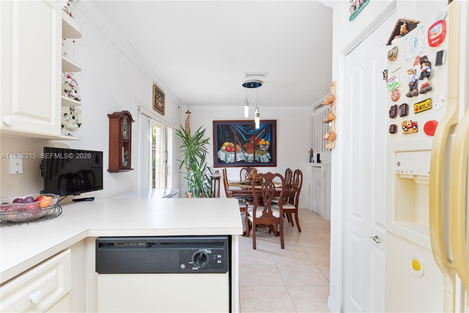 PRECIOUS HOMES AT TWIN LA - Residential