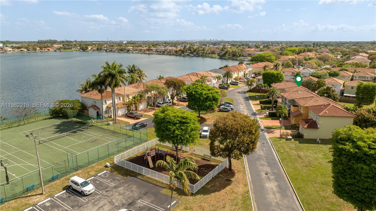 PRECIOUS HOMES AT TWIN LA - Residential