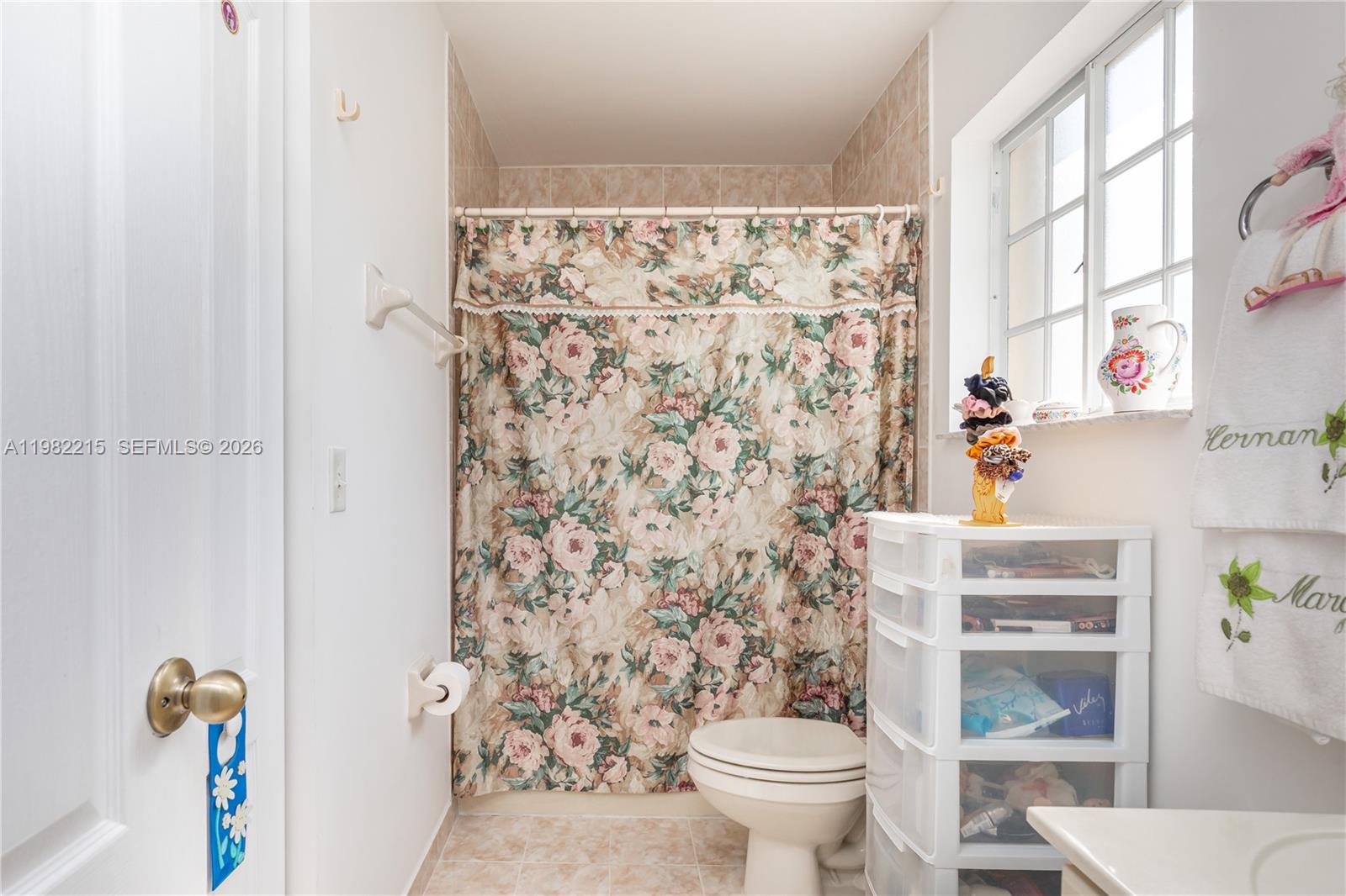 PRECIOUS HOMES AT TWIN LA - Residential