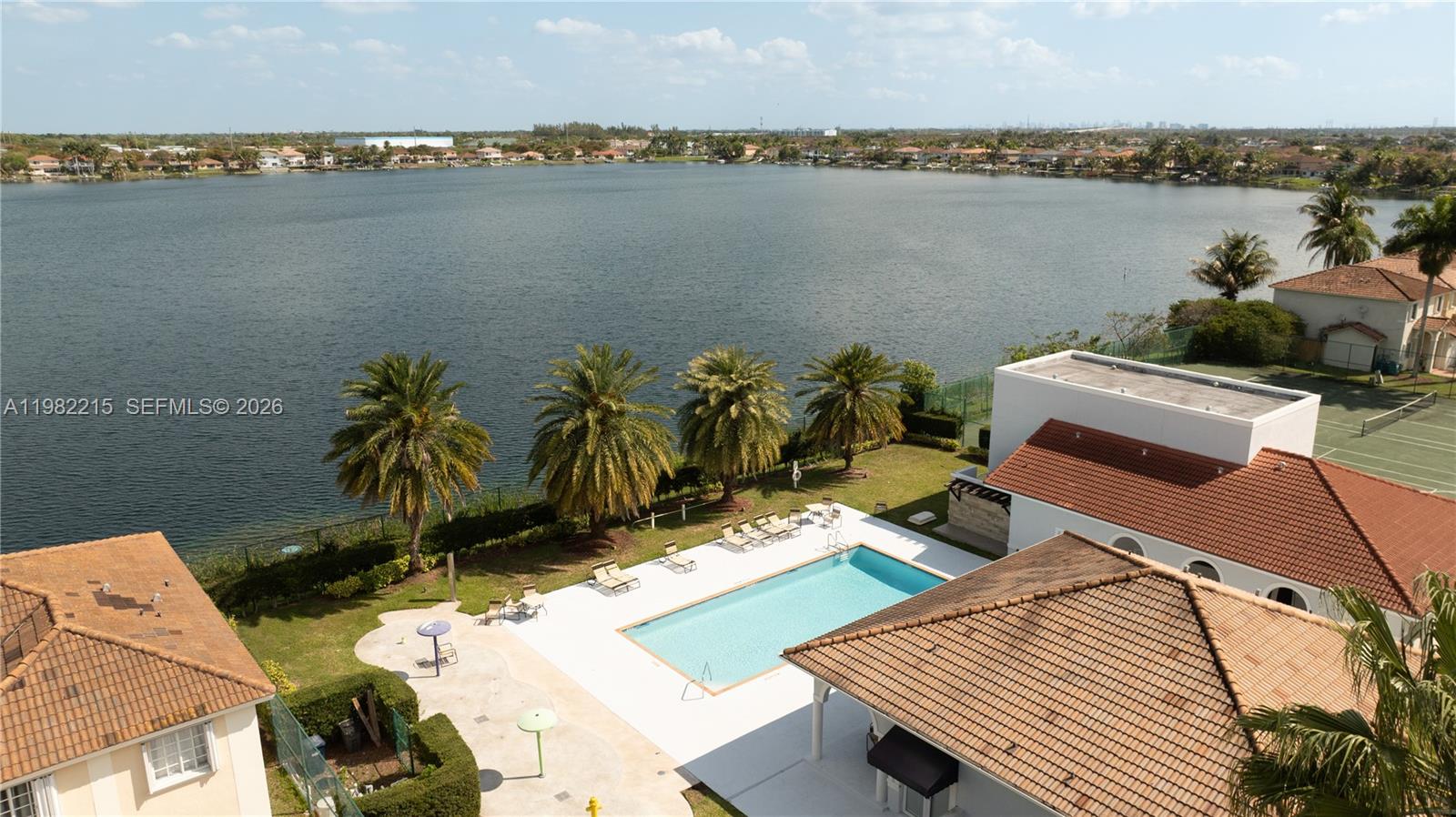 PRECIOUS HOMES AT TWIN LA - Residential