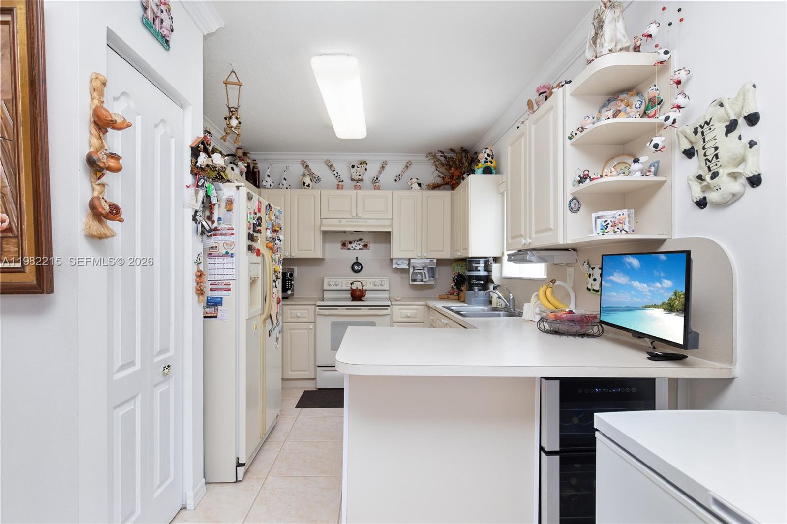 PRECIOUS HOMES AT TWIN LA - Residential