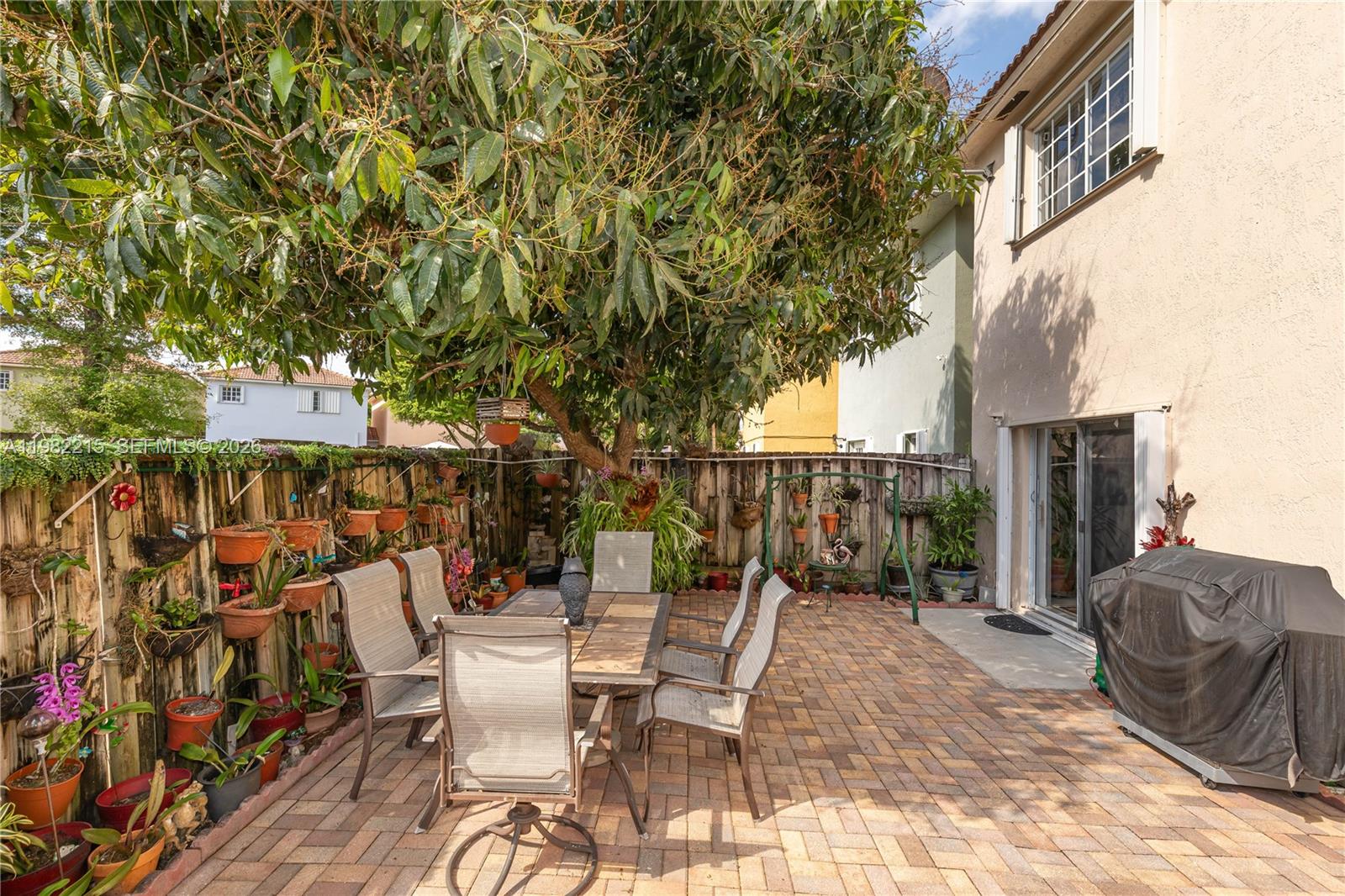 PRECIOUS HOMES AT TWIN LA - Residential