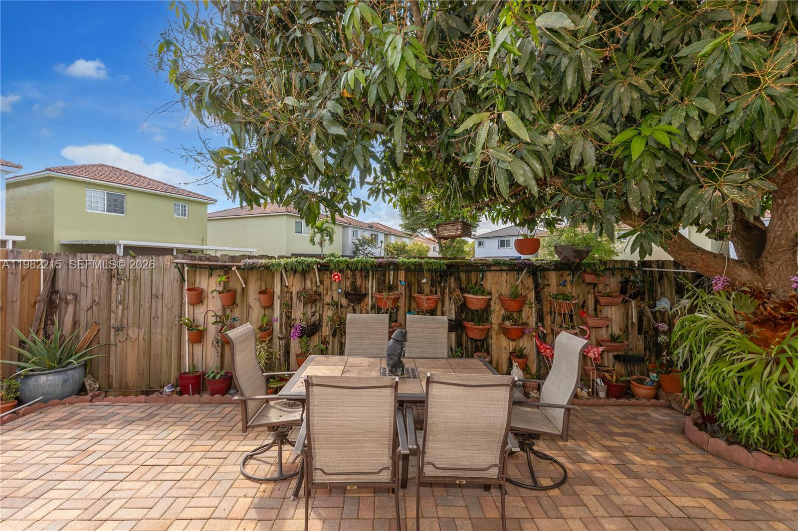 PRECIOUS HOMES AT TWIN LA - Residential