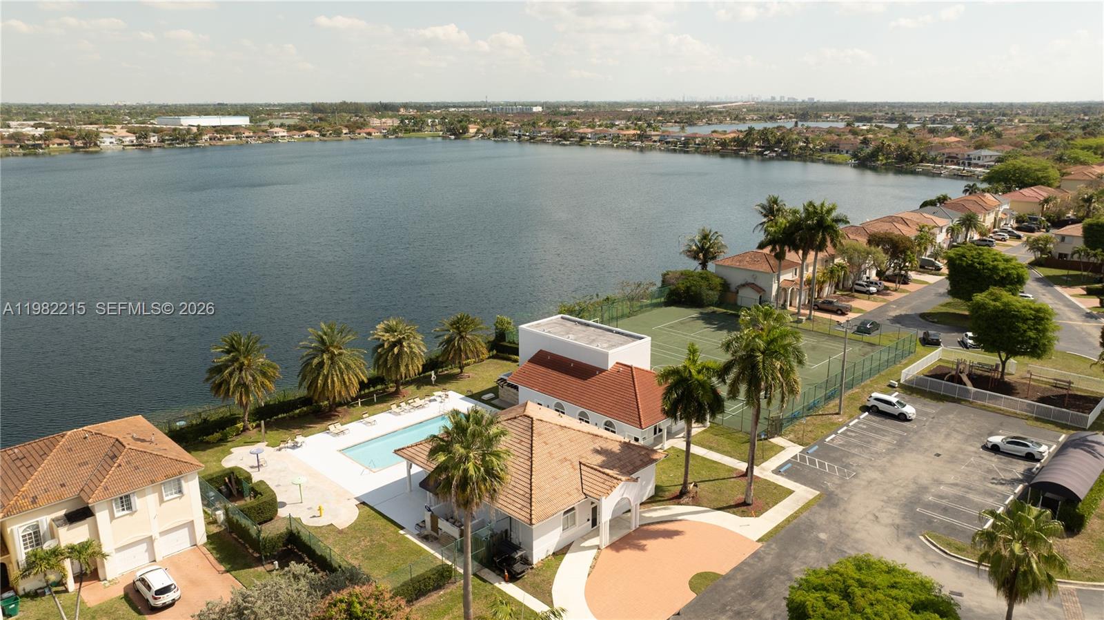 PRECIOUS HOMES AT TWIN LA - Residential