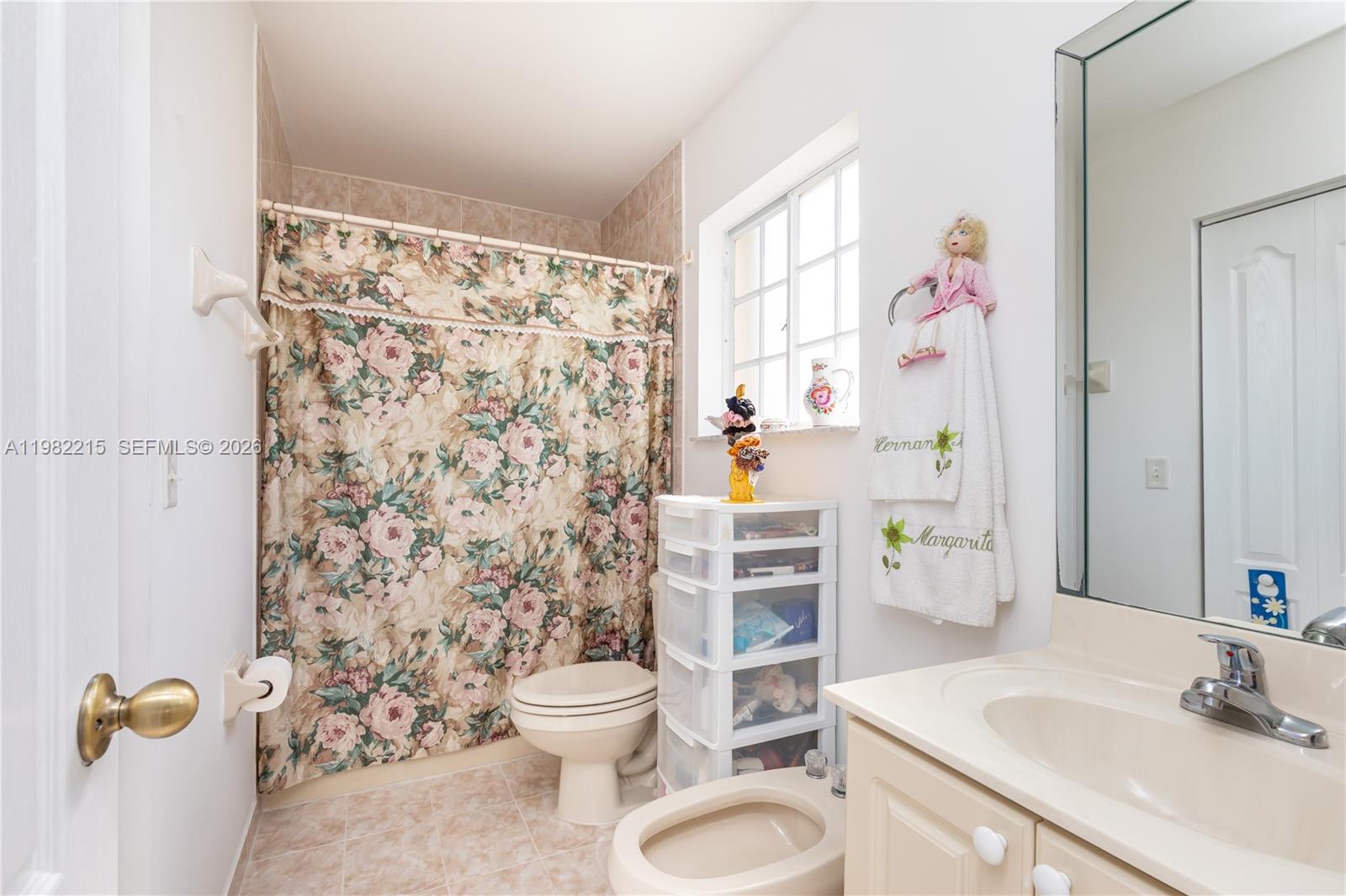 PRECIOUS HOMES AT TWIN LA - Residential