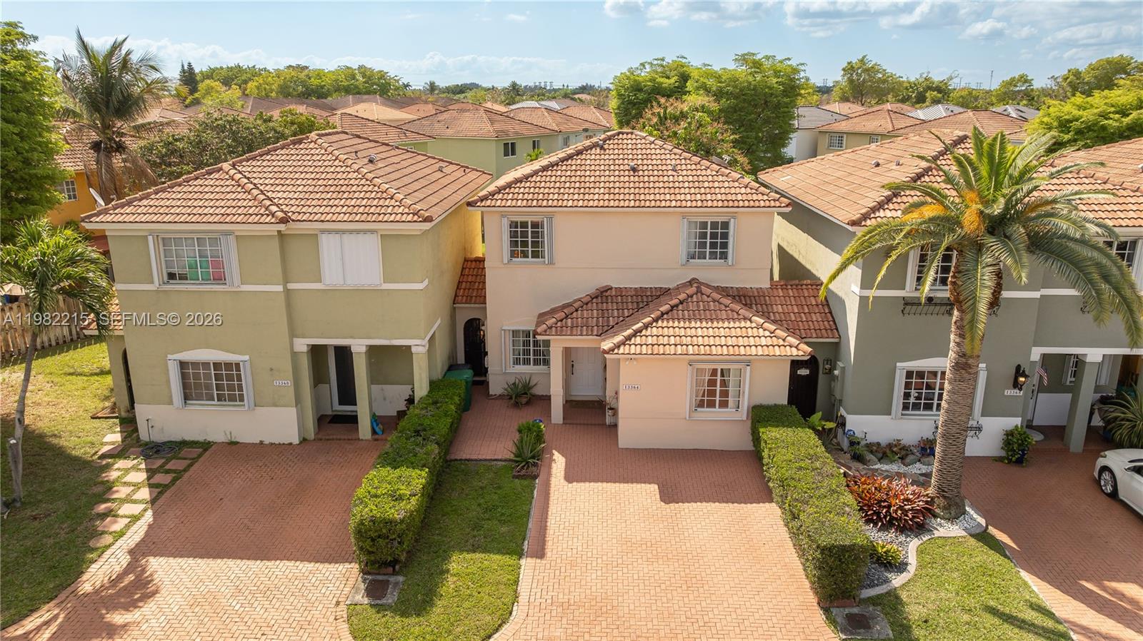 PRECIOUS HOMES AT TWIN LA - Residential