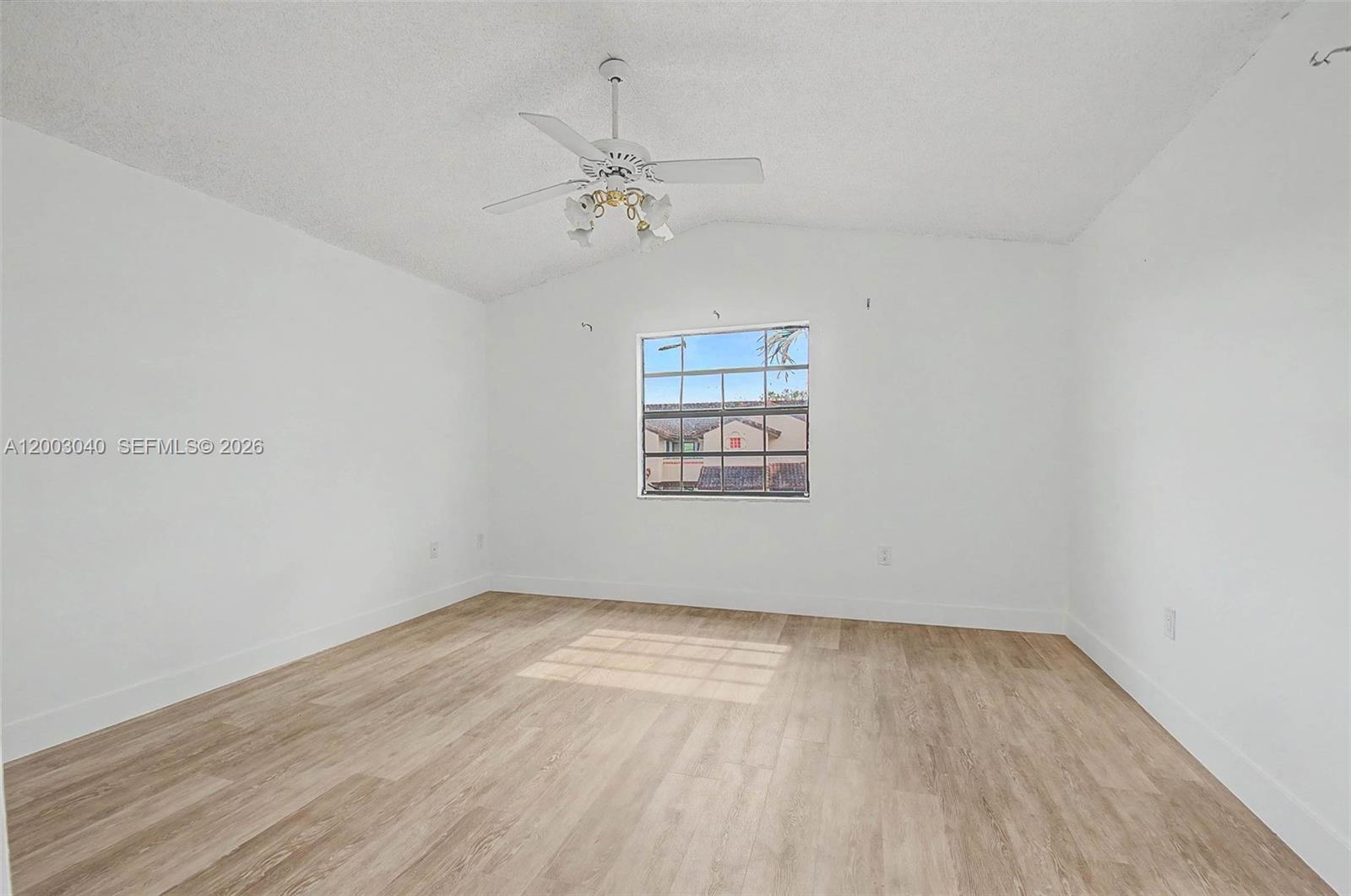 HOST CROSSINGS - Residential Lease