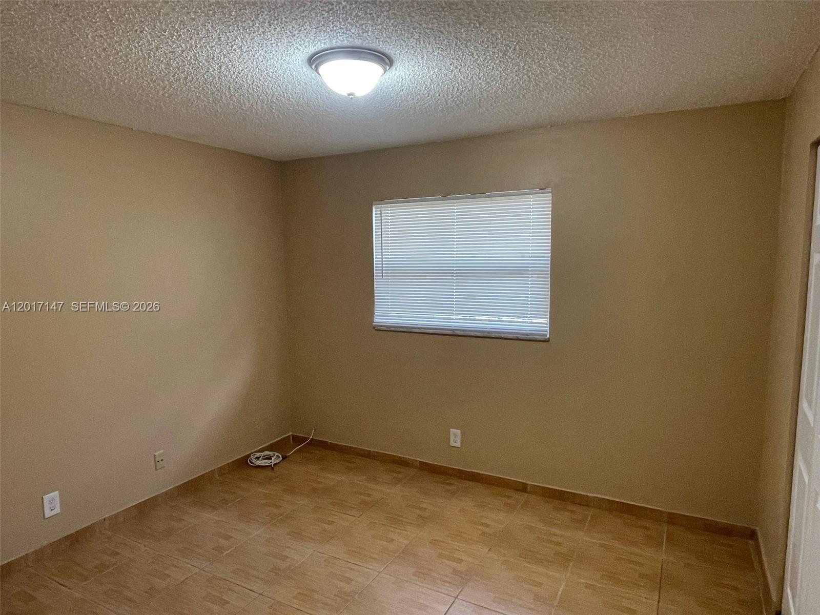 LAUDERHILL MANOR - Residential Lease