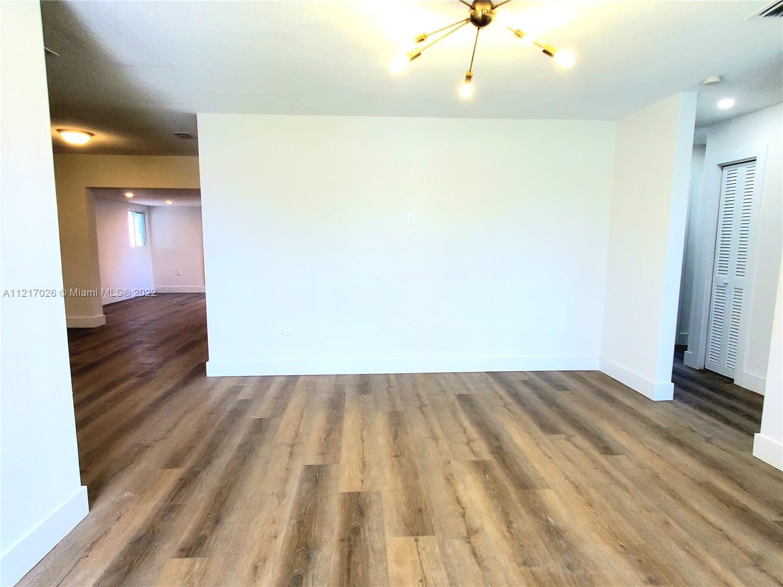 BIRD RD HIGHLANDS - Residential