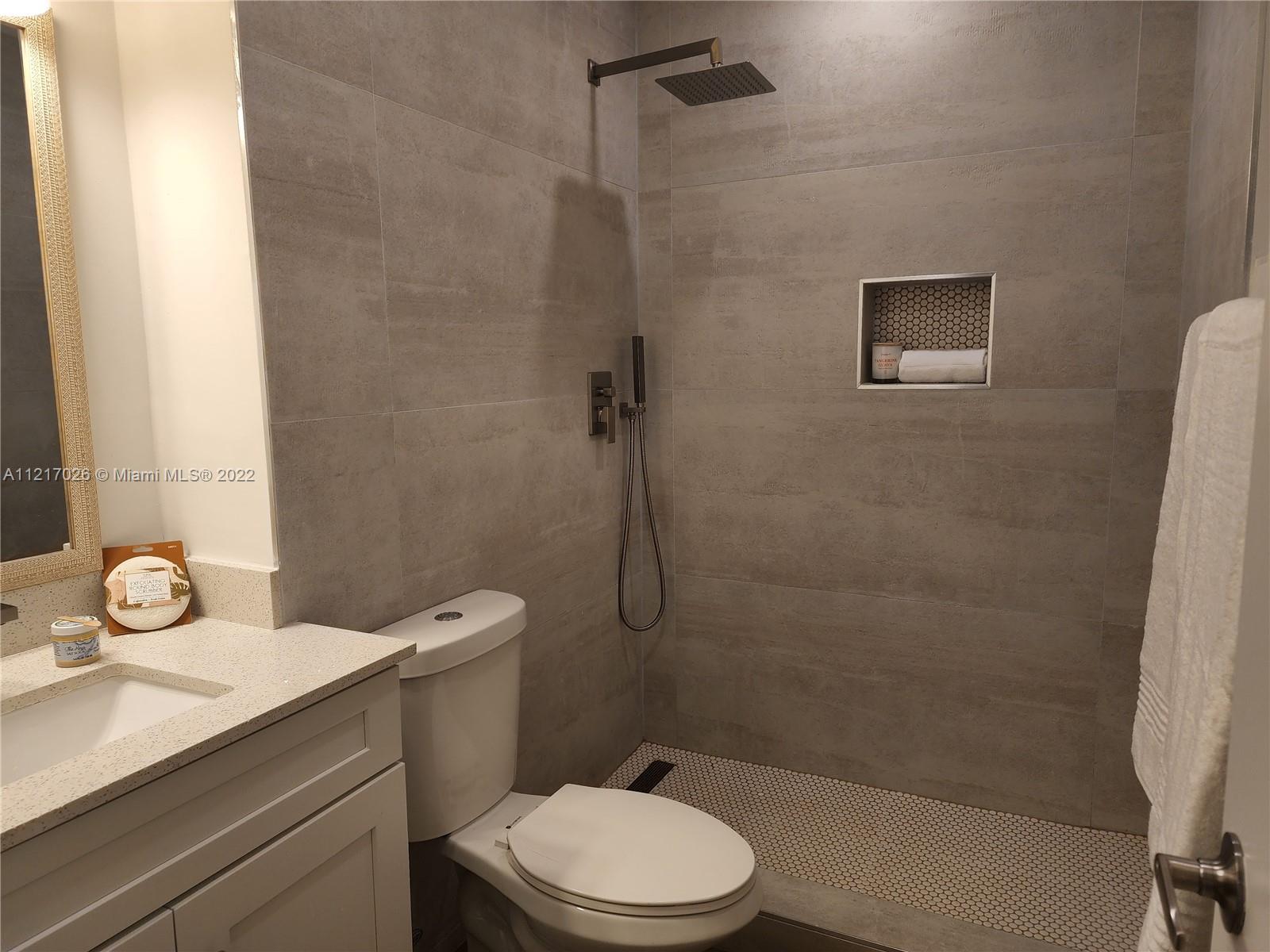 BIRD RD HIGHLANDS - Residential