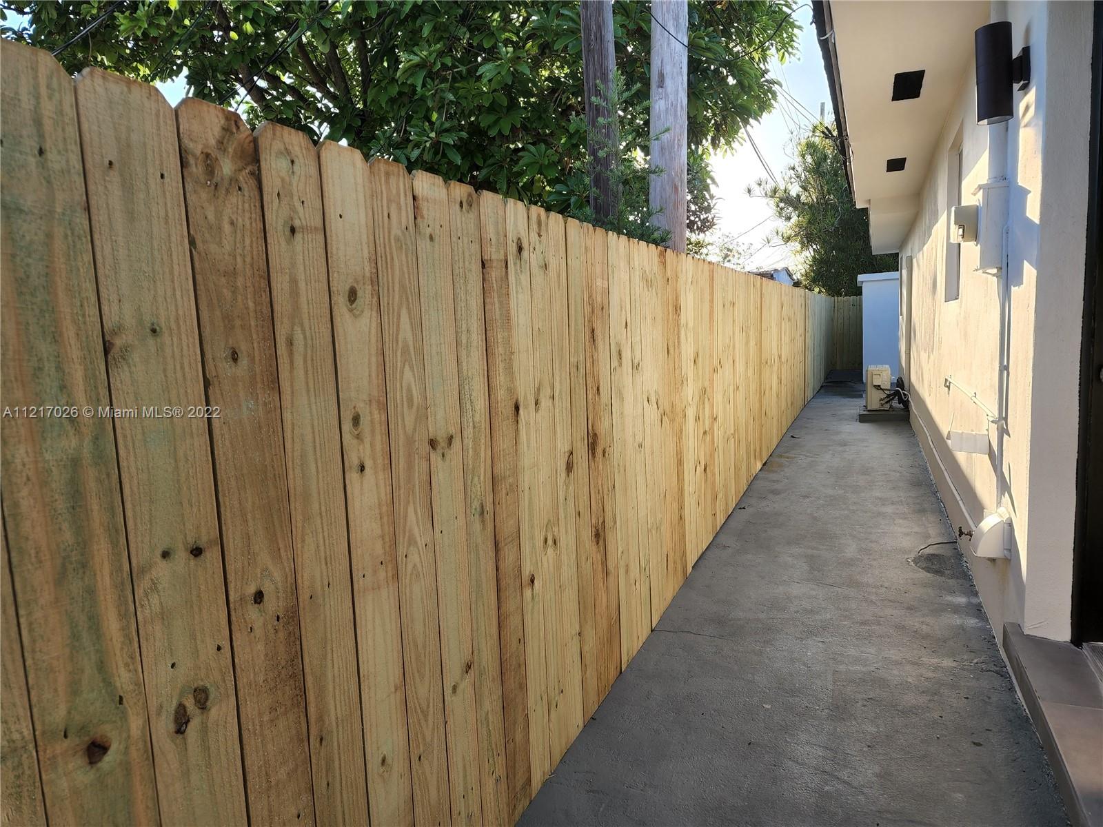 BIRD RD HIGHLANDS - Residential