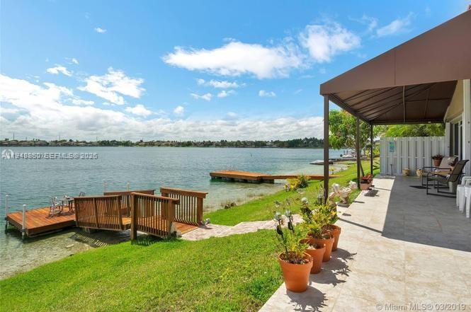 SILVER LAKES NORTH - Residential