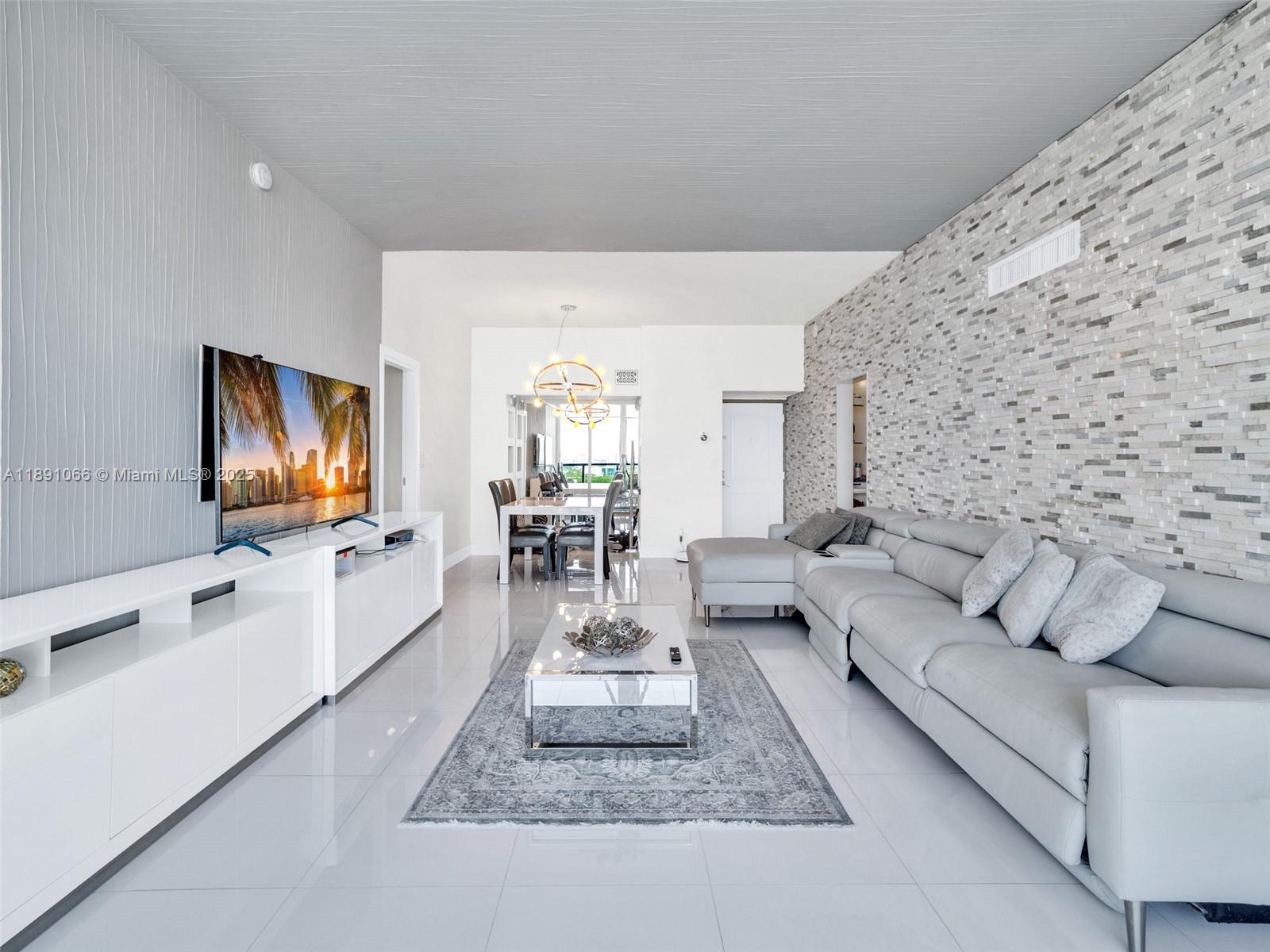 ARLEN HOUSE EAST CONDO - Residential