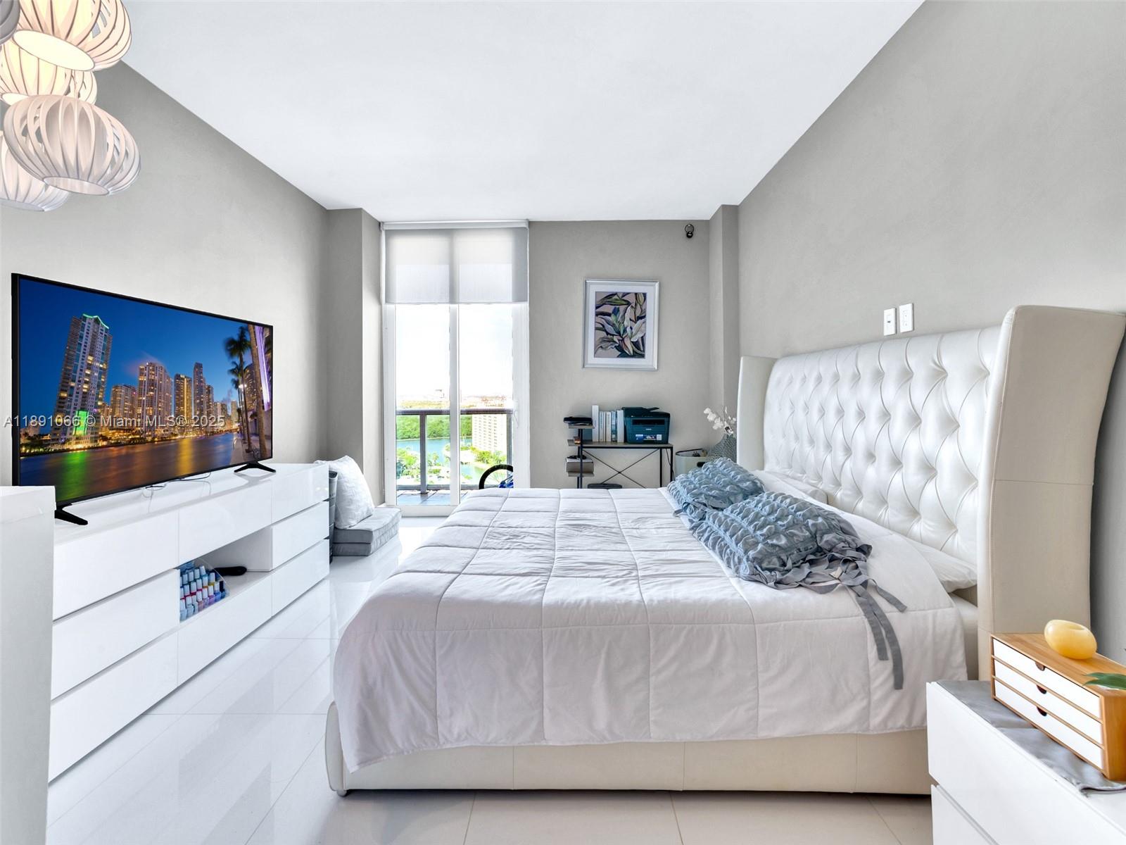 ARLEN HOUSE EAST CONDO - Residential