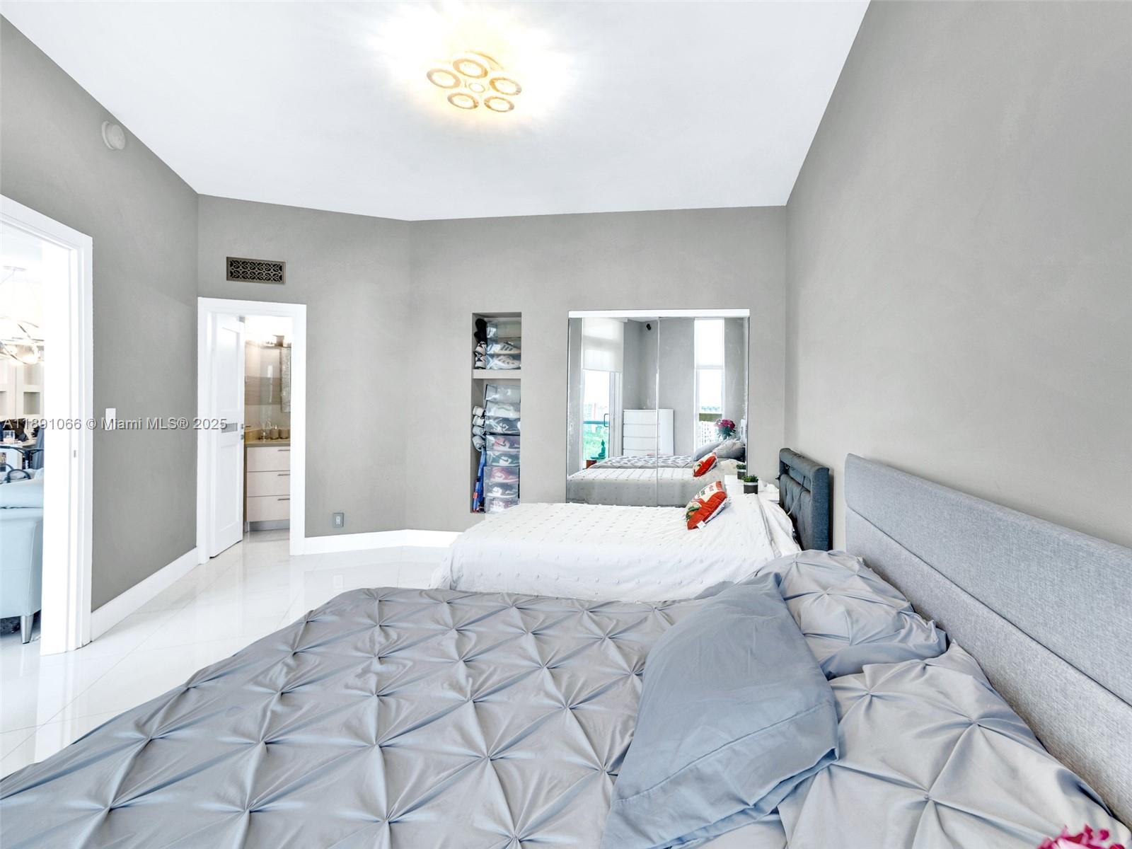 ARLEN HOUSE EAST CONDO - Residential
