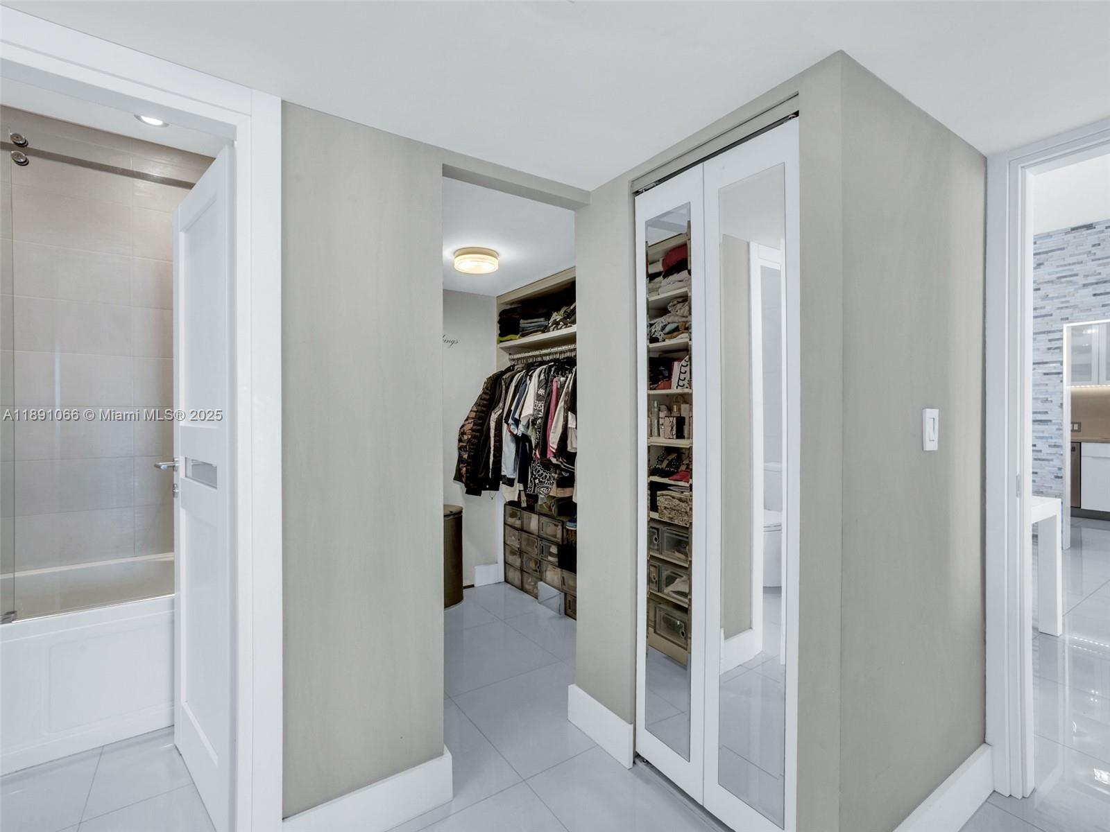 ARLEN HOUSE EAST CONDO - Residential