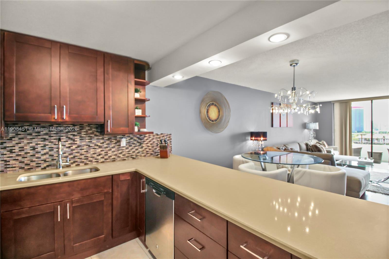 OLYMPUS CONDO PHASE - Residential