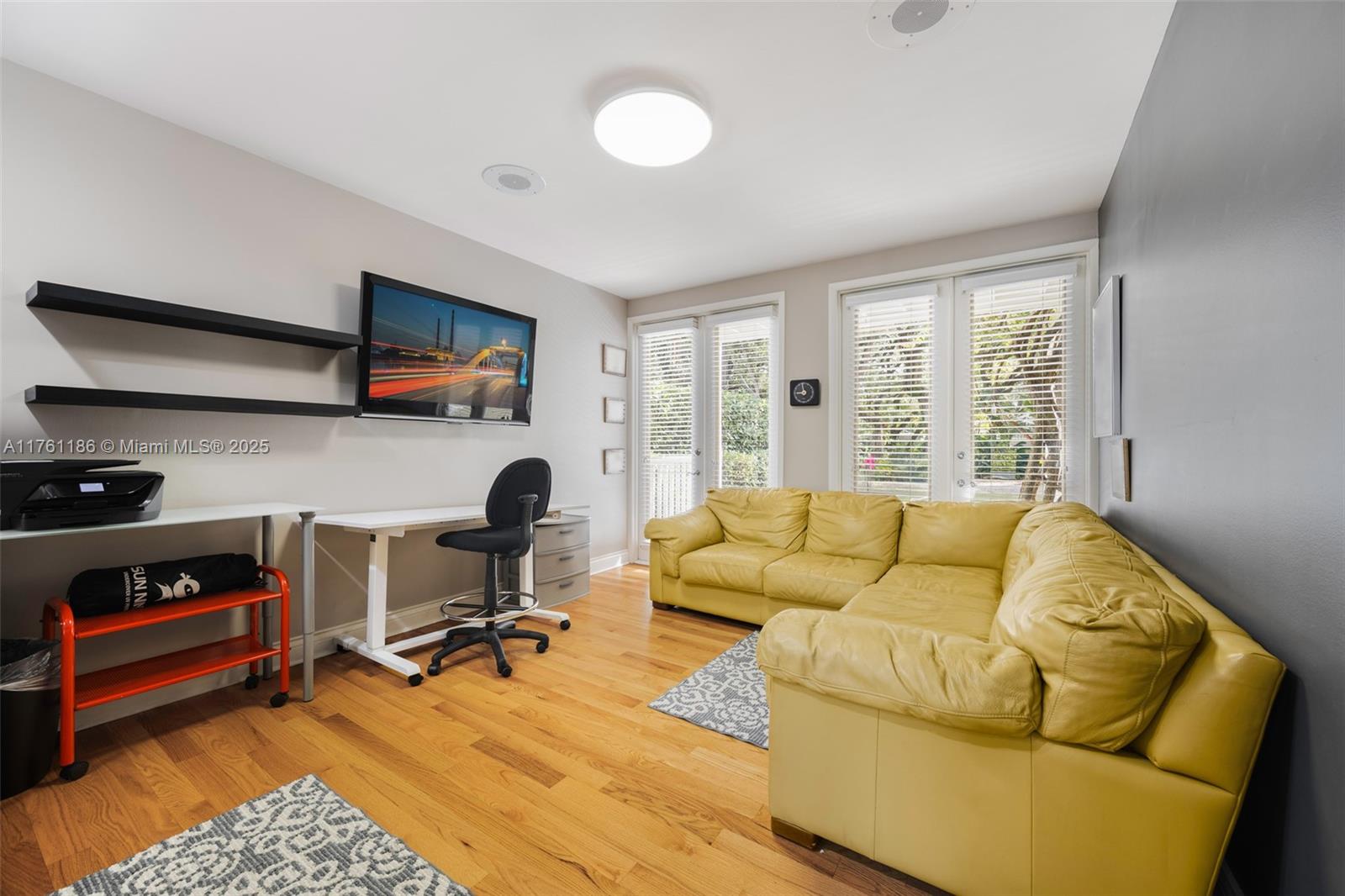 SILVER BLUFF - Residential