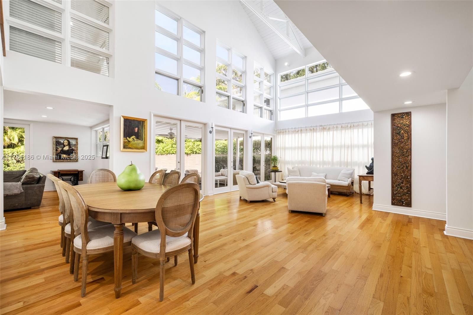 SILVER BLUFF - Residential