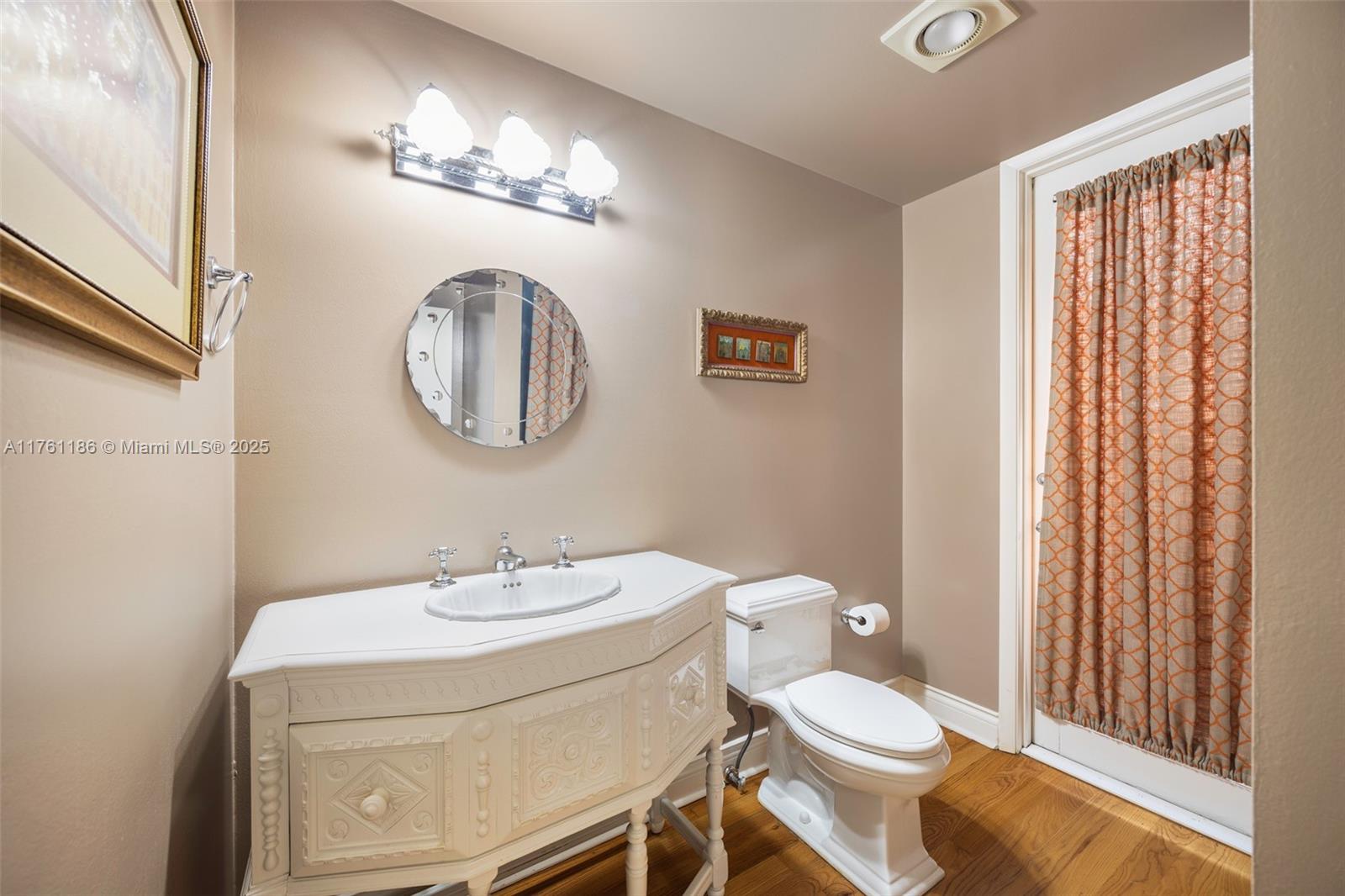 SILVER BLUFF - Residential