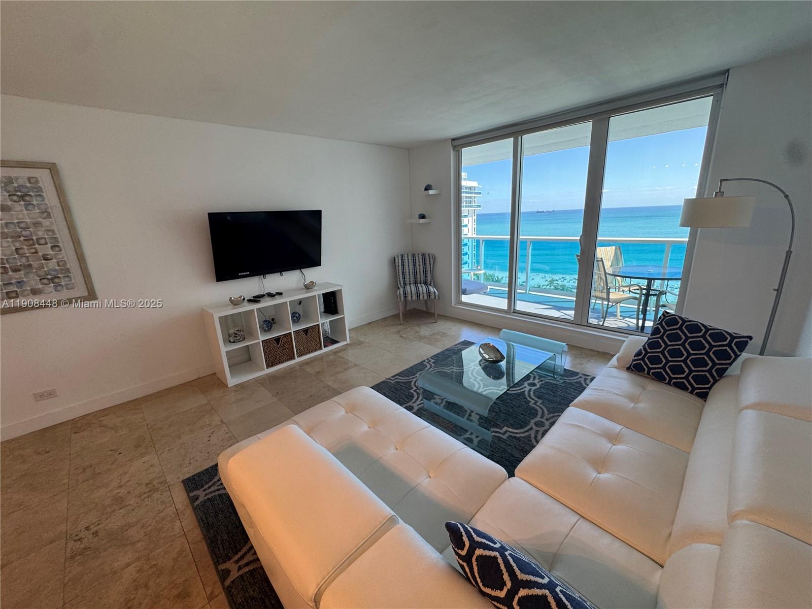 RONEY PALACE CONDO - Residential Lease