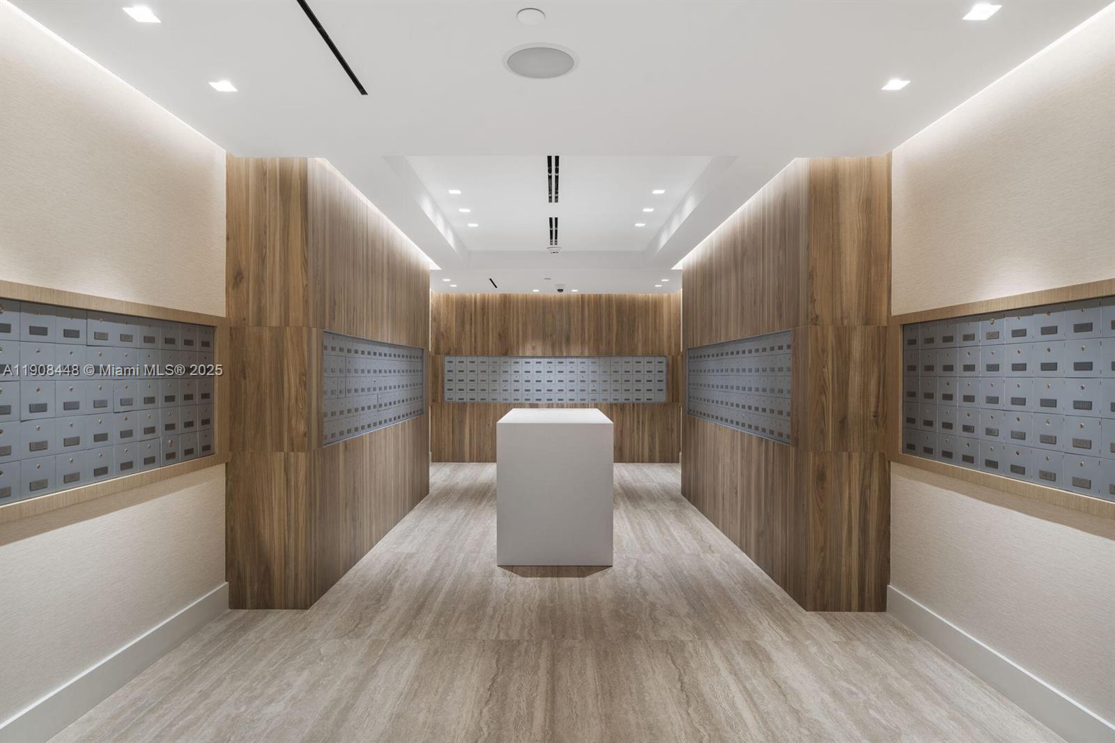 RONEY PALACE CONDO - Residential Lease