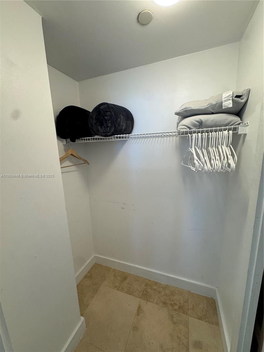 RONEY PALACE CONDO - Residential Lease