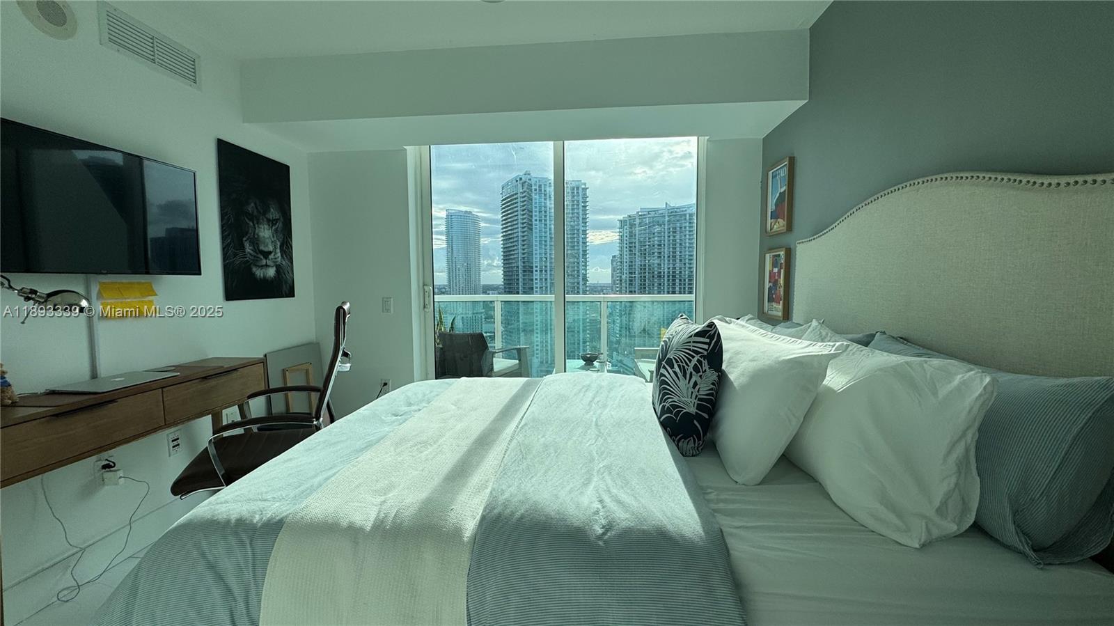 BRICKELL ON THE RIVER S T - Residential Lease