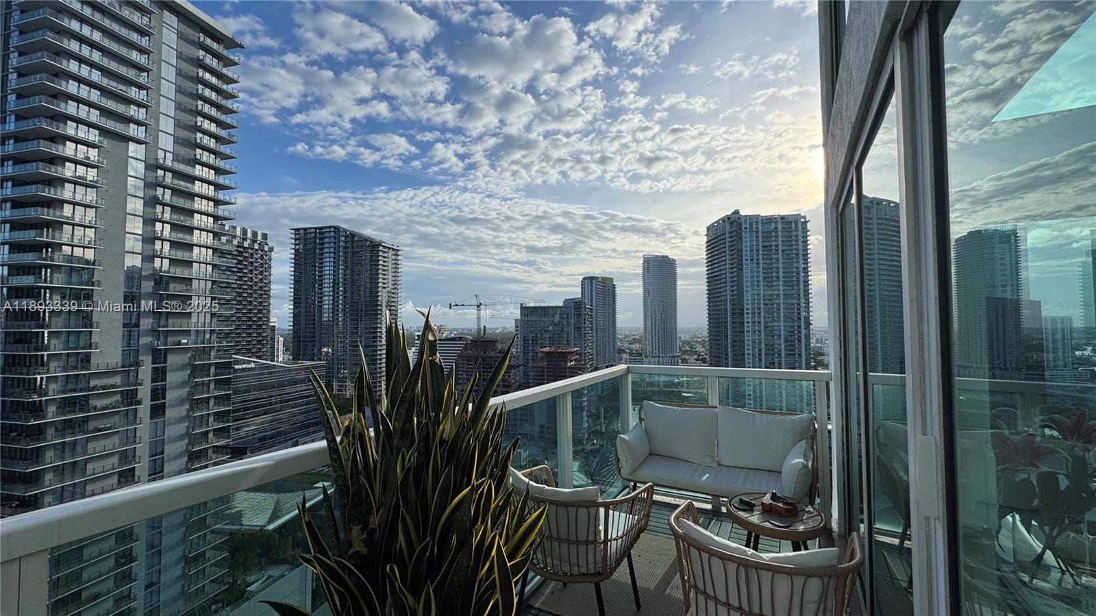 BRICKELL ON THE RIVER S T - Residential Lease