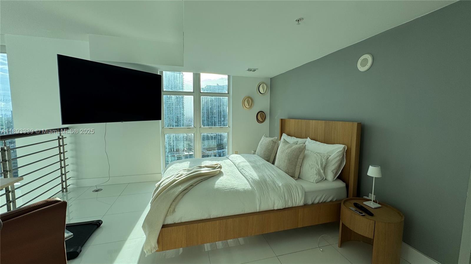 BRICKELL ON THE RIVER S T - Residential Lease