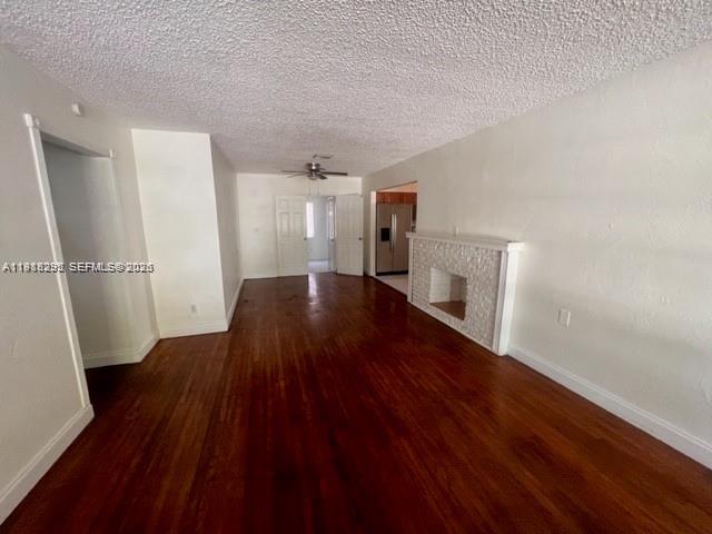 HOLLYWOOD PARK - Residential Lease