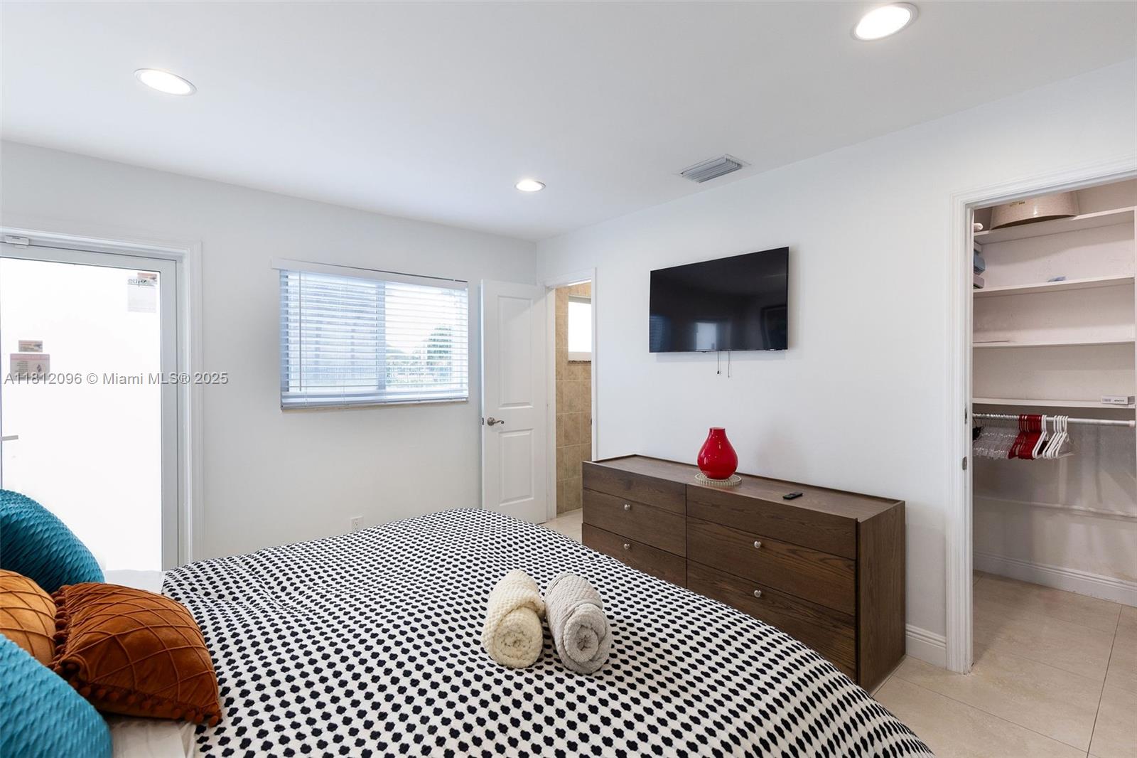 CORAL RIDGE GALT ADD NO 2 - Residential Lease